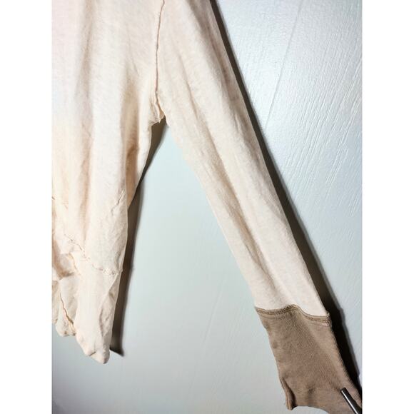 Women We The Free People Two Tone Linen Scoop Neck 5 Buttons, Long-Sleeves Top - Picture 3 of 5